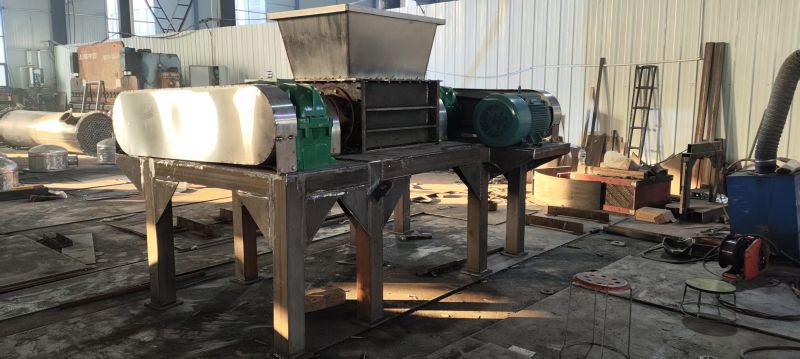 生脂粉碎機